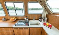 Linssen-Grand-Sturdy-35-0-AC // Dutch Yacht Rentals