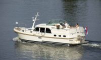 Linssen-Grand-Sturdy-40-0-AC // Dutch Yacht Rentals